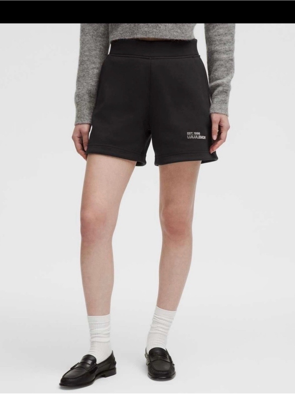 NWT Lululemon scuba shorts
